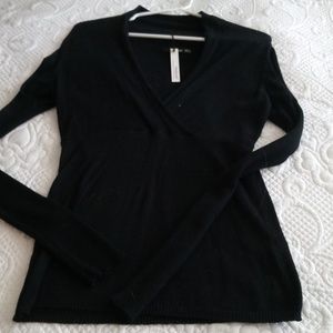 Patty Boutik NWT Black V Neck w/l sleeves M